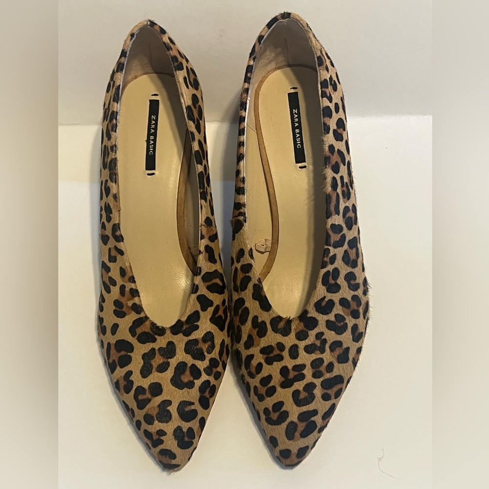 ZARA LEOPARD PRINT CALFHAIR BLOCK HEEL PUMPS EUC SZ 39 TRENDY COMFORT CAREER